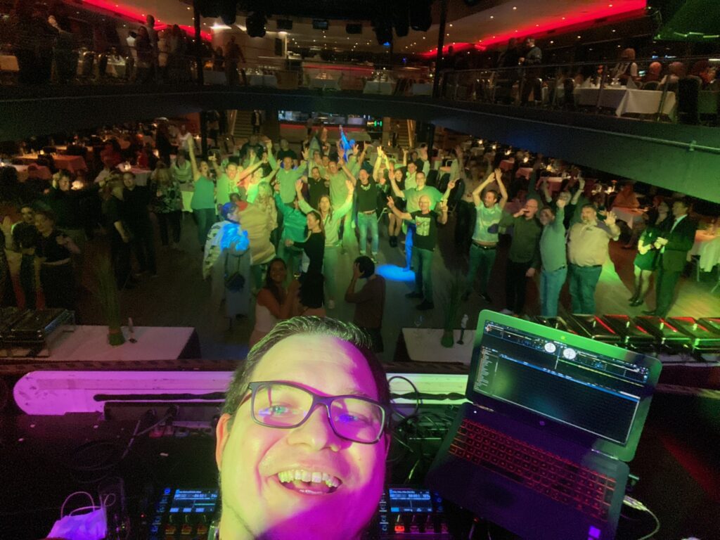 KD DJ Selfie mit Dave Mash